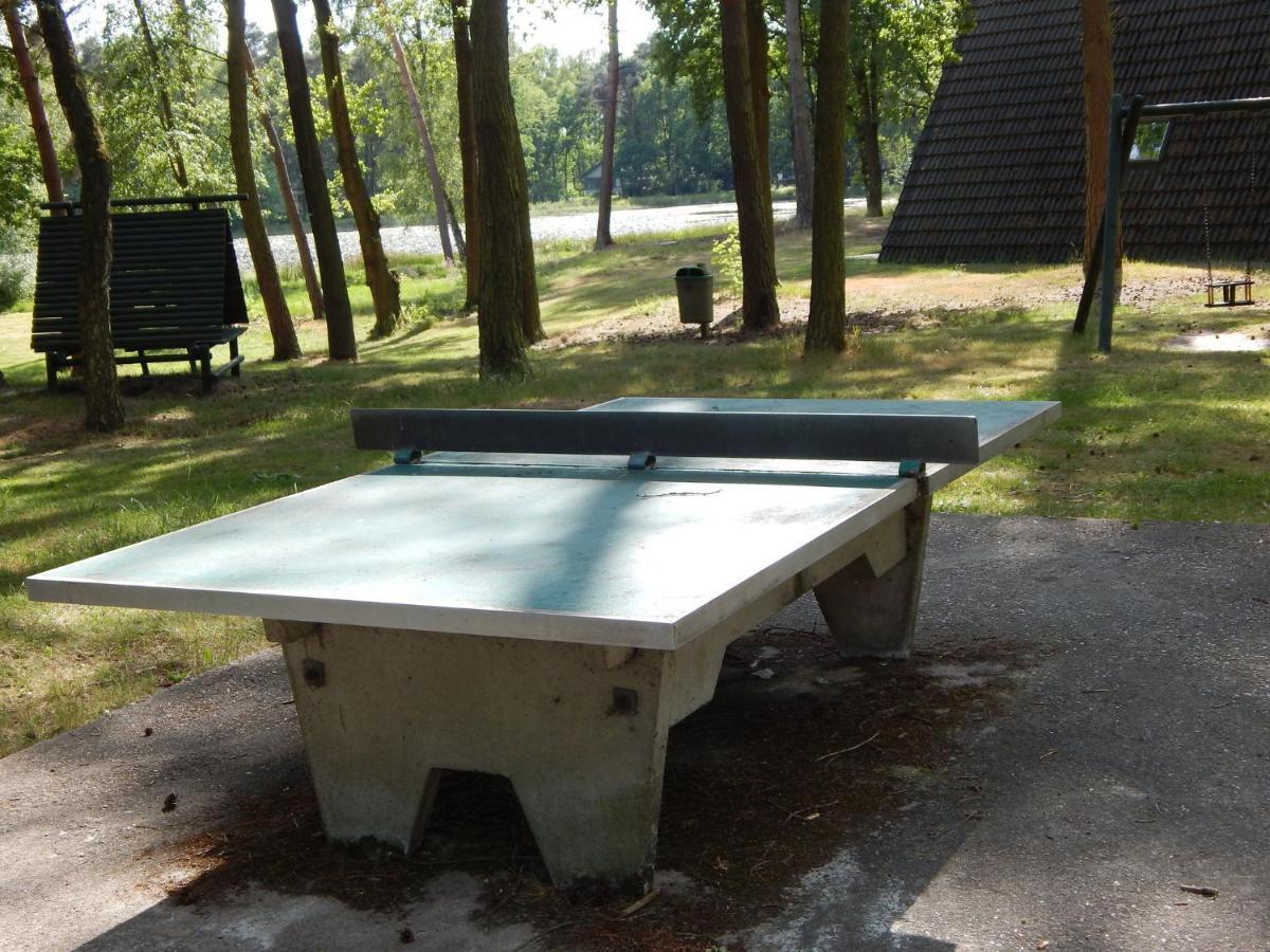 Detached Bungalow With Lovely Covered Terrace In A Nature Rich Holiday Park Stramproy Exterior foto